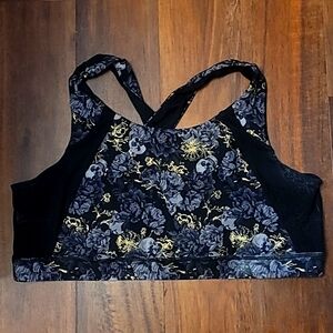 💖 Rare Torrid Skull Floral Active Sports Bra Moisture Wicking Lace Detail